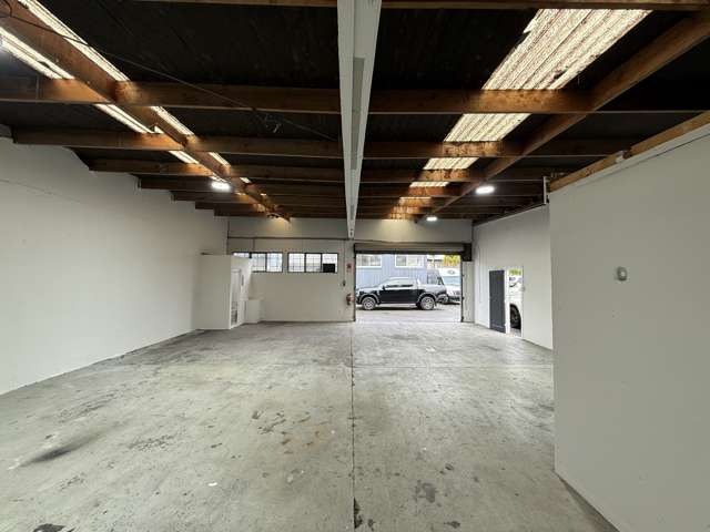 A/58 Bruce McLaren Road Henderson_2