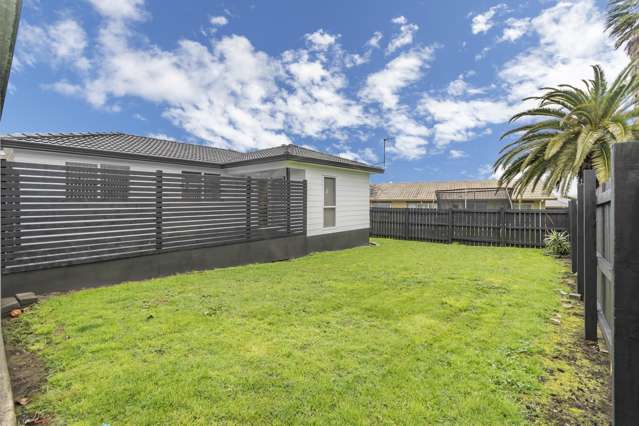 2/3 Sparrow Place Manurewa_1