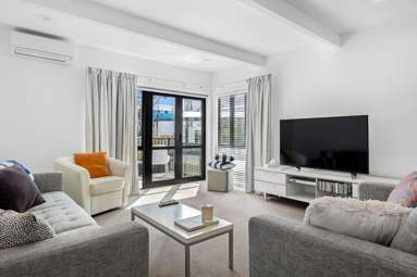 10/140 Office Road_2