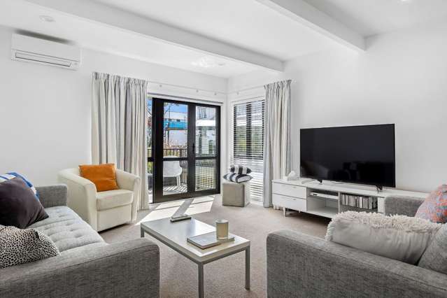 10/140 Office Road Merivale_2