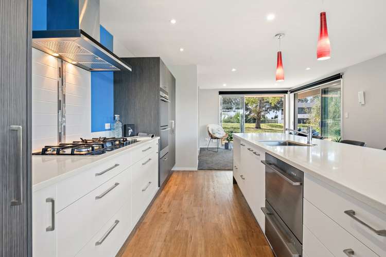 160 Torkar Road Clarks Beach_15