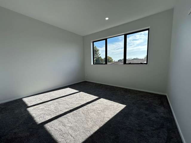 2/52 Hutchinsons Road Bucklands Beach_4