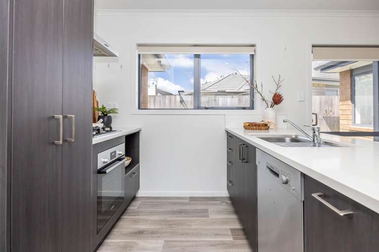 1/82 Bruce Avenue Glenview_7