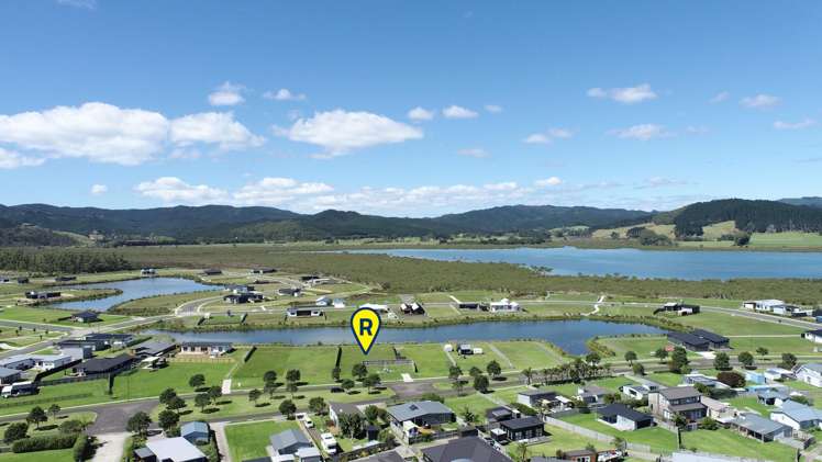 330 Harbour Drive East_5