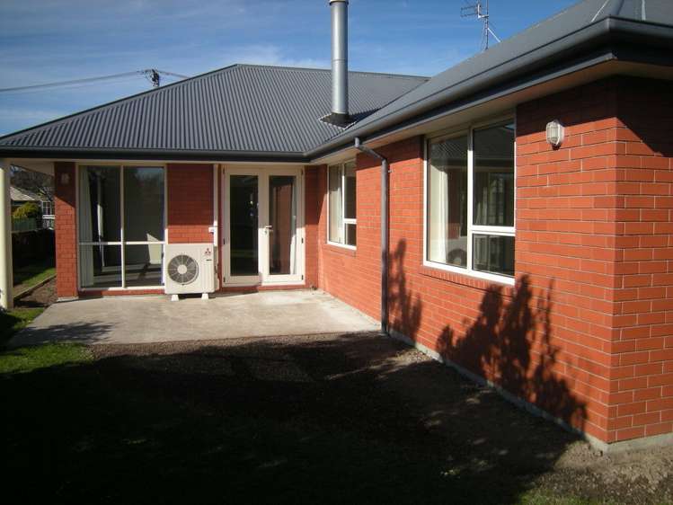 12 Robert Street Lincoln_11