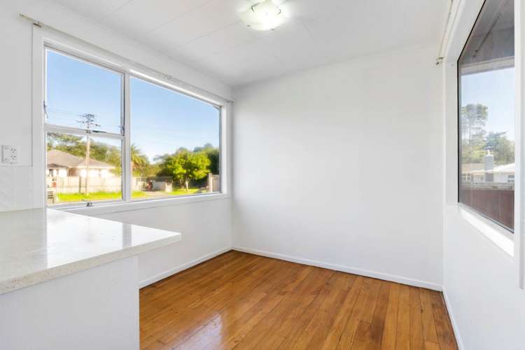 7 Coletta Lane Te Atatu South_12