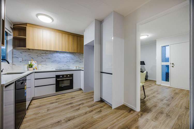 10 Rimini Place Clover Park_2