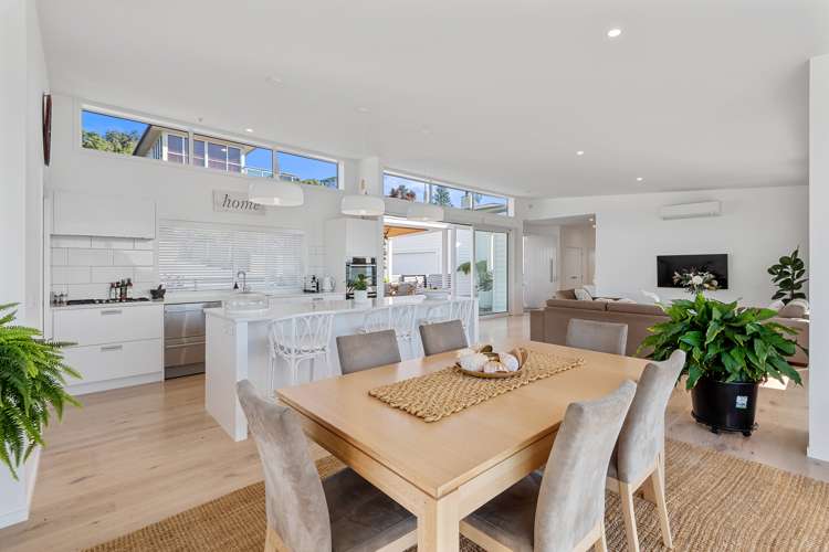 170 Beach Road Onerahi_22