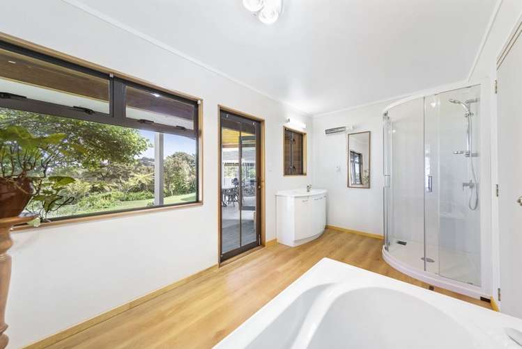 11 Kyle Road Greenhithe_8