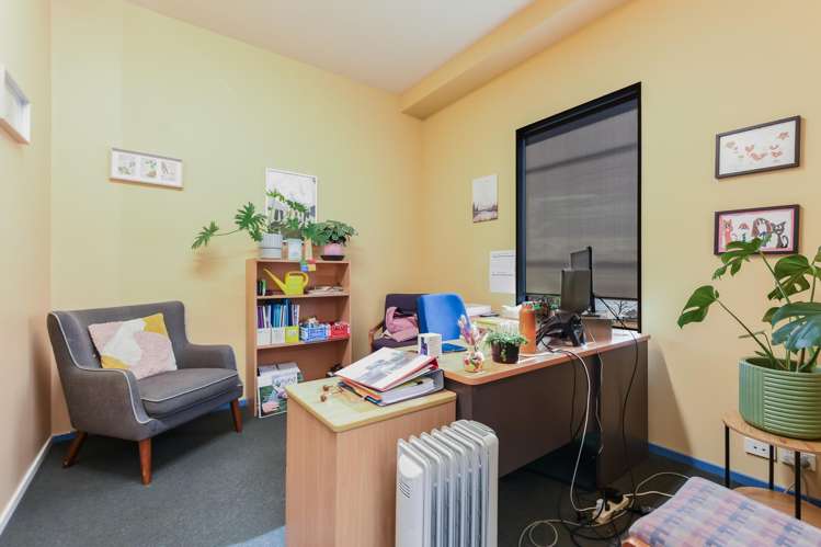 8 & 10 Kotua Place Stoke_9