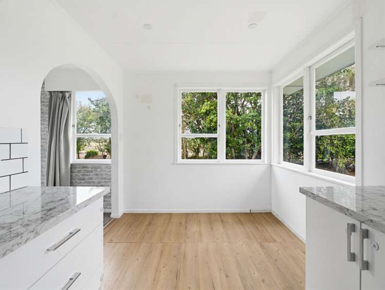 54 Kuku Beach Road Levin_19