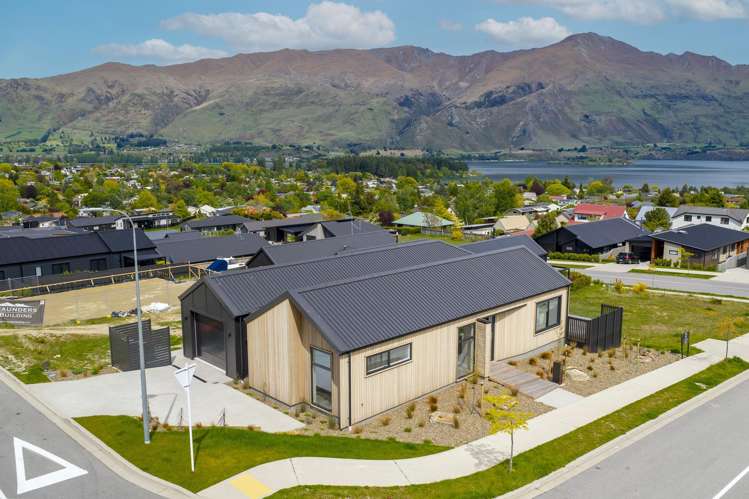 4 Dry Fly Avenue Wanaka_24