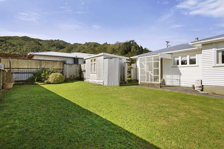 3 Kim Street Wainuiomata_11