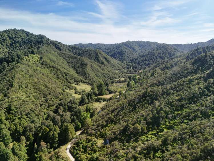 1529 Kauarapaoa Road Brunswick_8