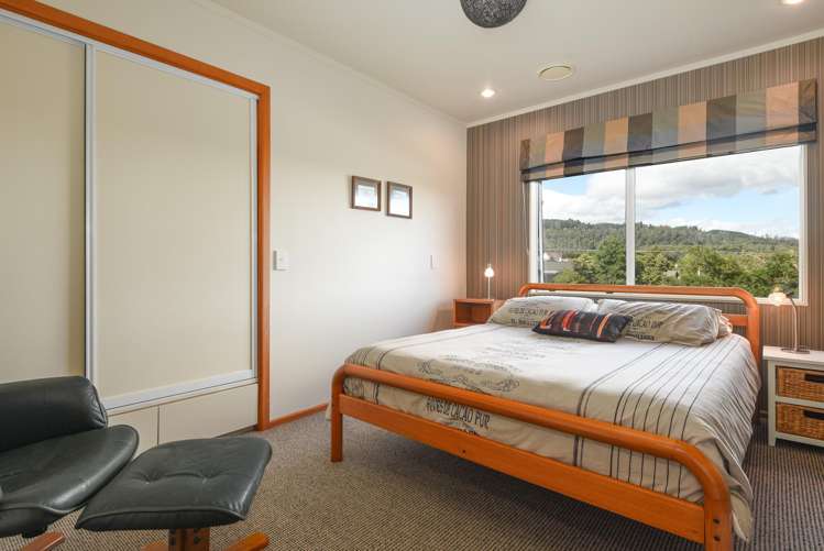 33 McKenzie Road Owhata_11