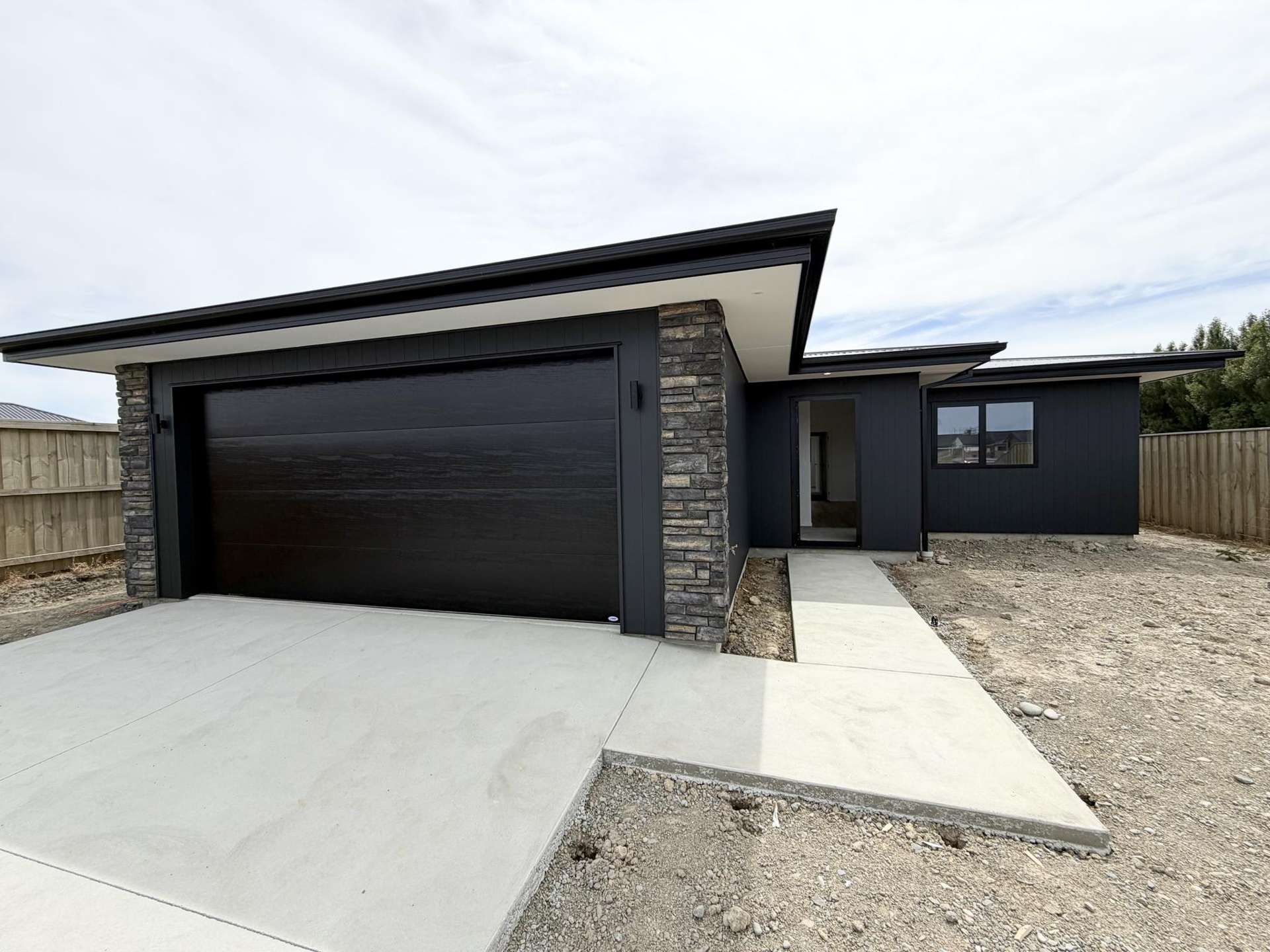 17 Orwell Way Elgin_0