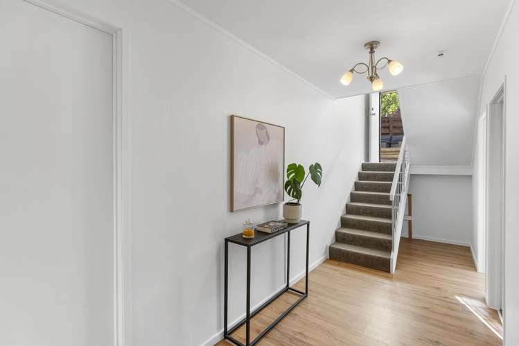 2/13 Gretel Place Hillcrest_12