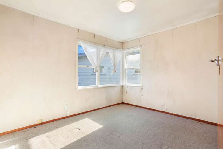 28 Laura Street Kelston_17