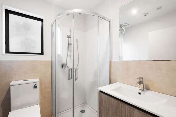 29/18 Hewlett Road Massey_9