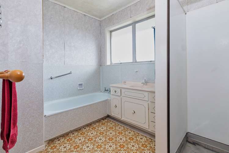 256 Te Atatu Road Te Atatu South_13