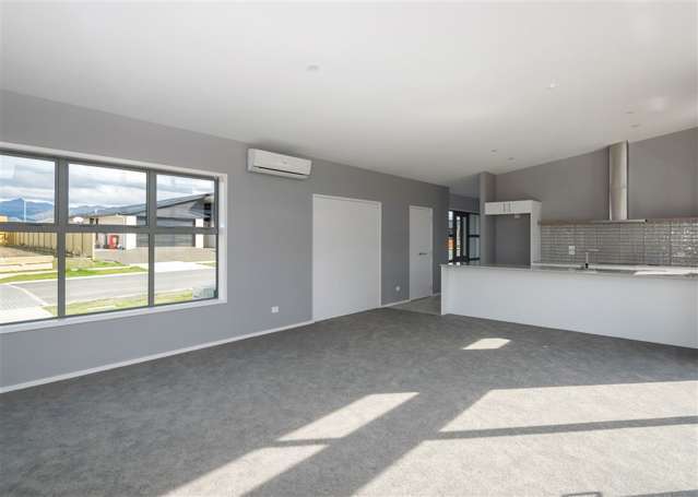 24 Corsair Crescent Burleigh_1