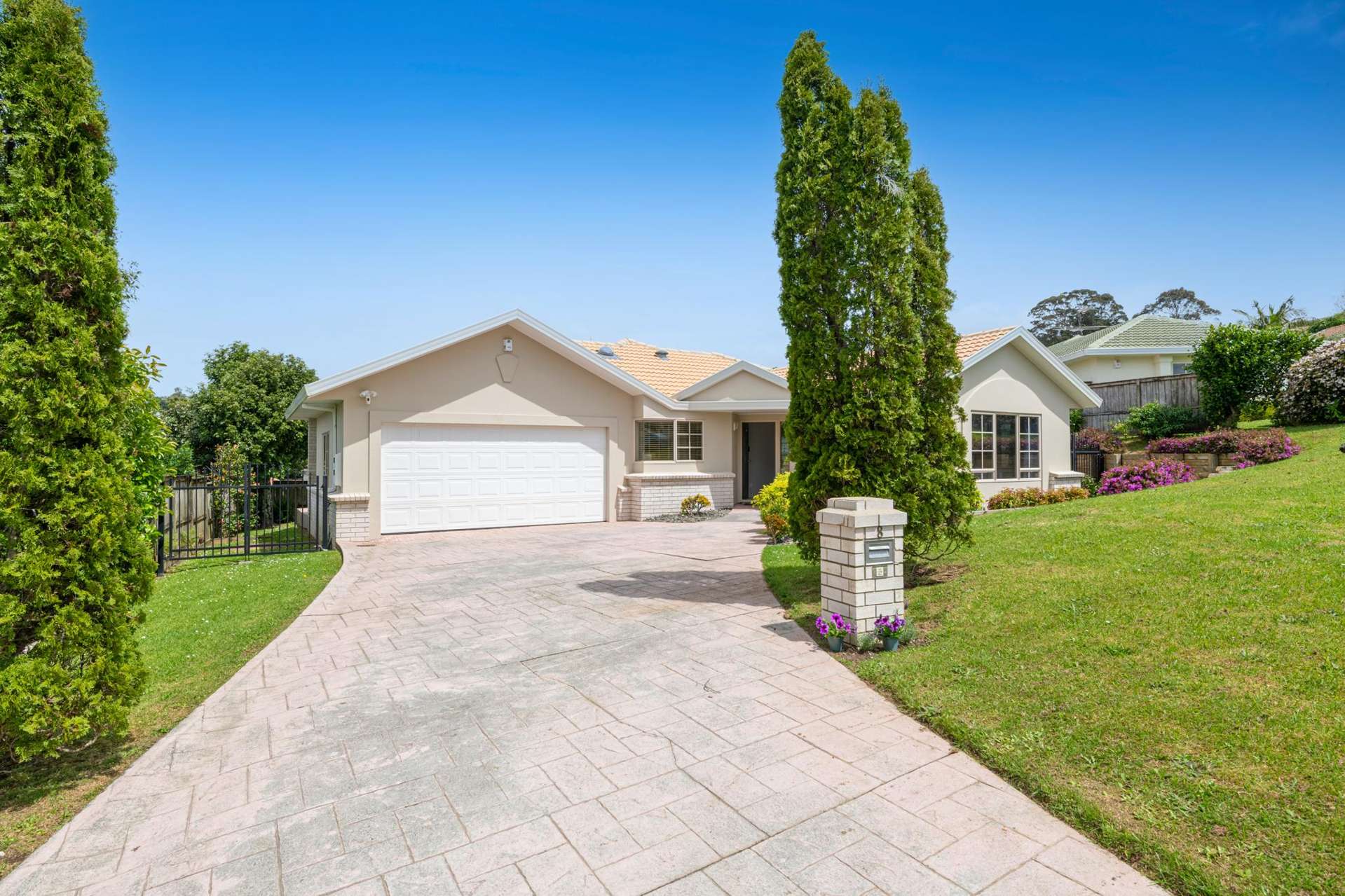 8 Godwin Court Unsworth Heights_0