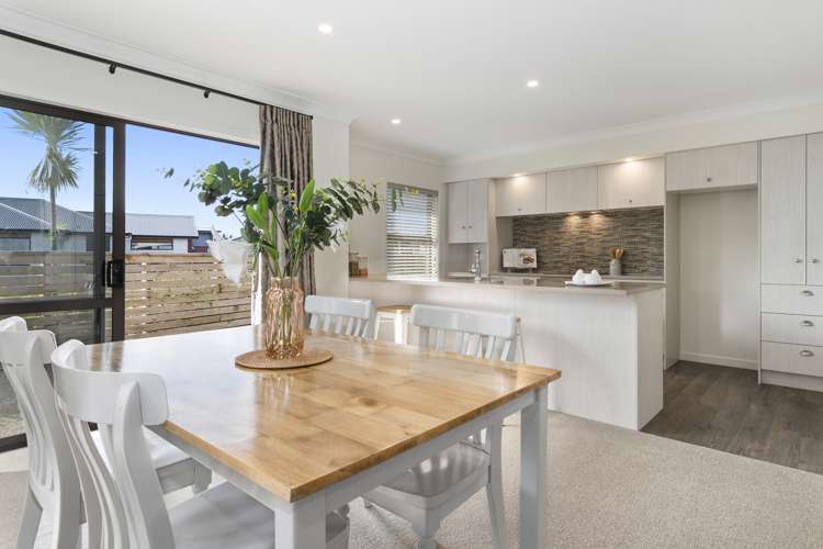 4 Capstan Close Pyes Pa_7