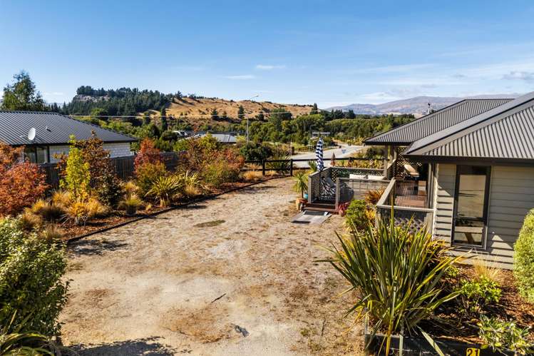 21 Frye Crescent Albert Town_28