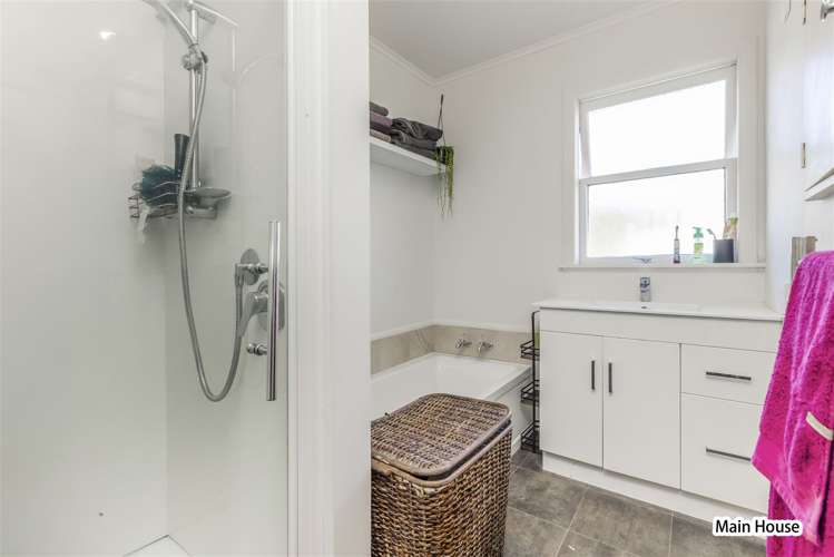 8 Orere Point Road Orere Point_10