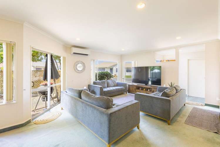 6 Ellerslie Place Taradale_4