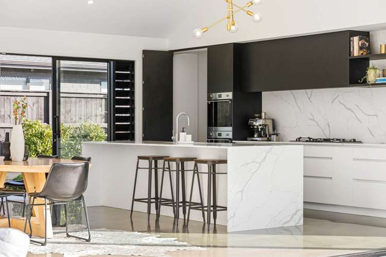 8 Benjamin Place Clevedon_5