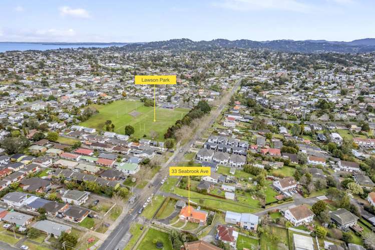 33 Seabrook Avenue New Lynn_21