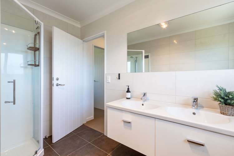 66 The Drive Paraparaumu Beach_17