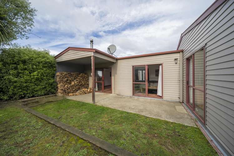 13 View Street Manapouri_15