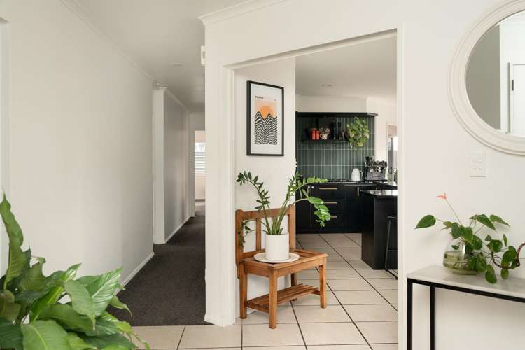 34 Aranui Drive Papamoa Beach_3