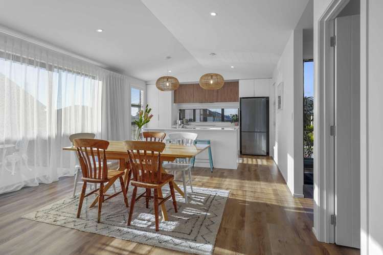 11 Travers Avenue_0