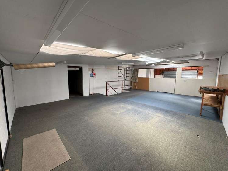 213 John F Kennedy Drive Milson_11