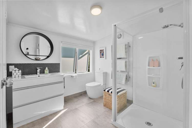 3 Waiata Road Onetangi_11