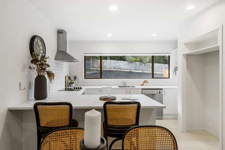 2/7 Tallington Crescent Torbay_9