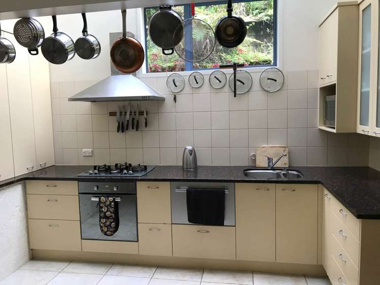 2f Weranui Road Waiwera_11