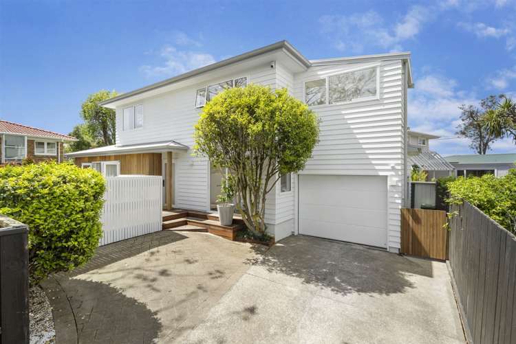 2/6 Marsh Avenue Forrest Hill_1