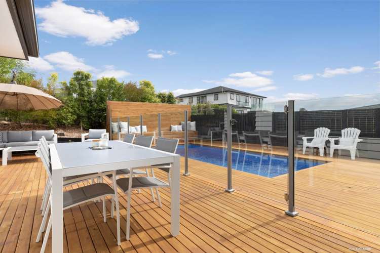 9 Eastview Crescent Stanmore Bay_13