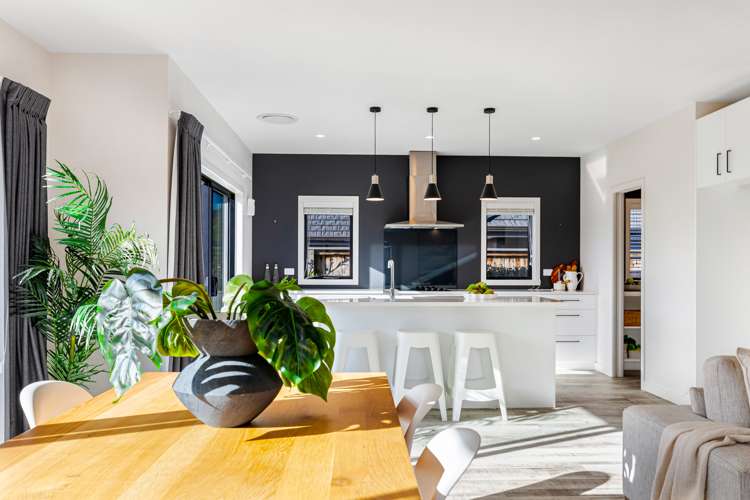 17 Papa Orchard Drive Kumeu_5