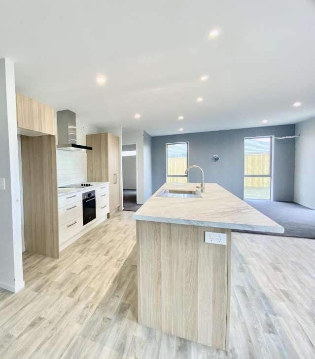 828 Selwyn Road 11103_4