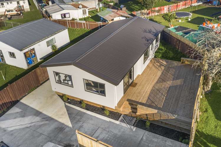 11a Blampied Road Otara_7