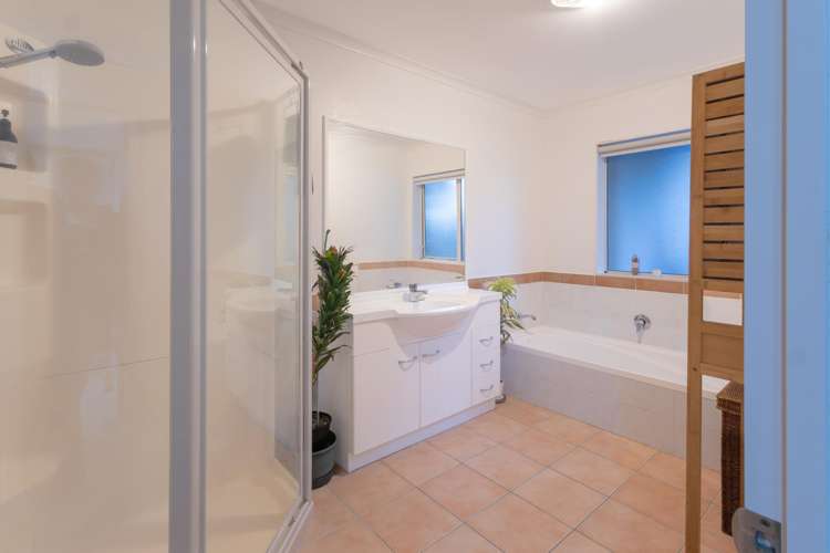 16 McCahill Views Botany Downs_8