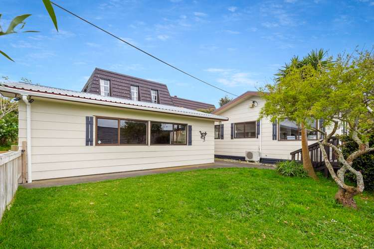 116 Whangaparaoa Road Red Beach_13