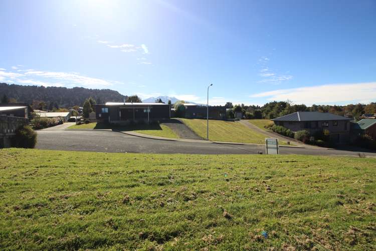 11 Kowhai Heights Ohakune_2