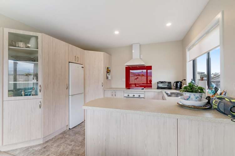 61 Ashmore Park Road_1