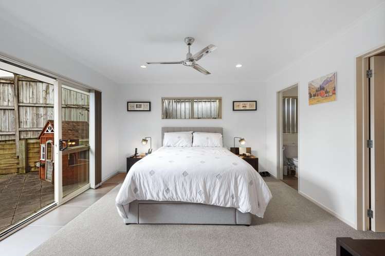 16 Fernloche Place Flat Bush_21